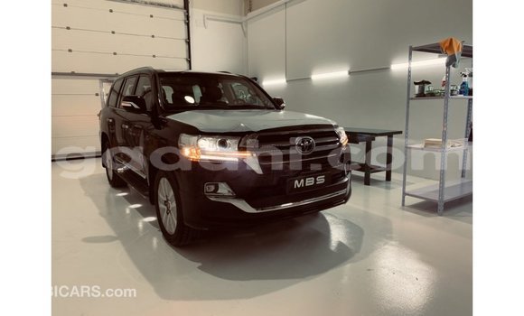 اشتري Imported Toyota Land Cruiser أسود سيارة في Import - Dubai في الصومال اشتري Imported Toyota Land Cruiser أسود سيارة في Import - Dubai في الصومال