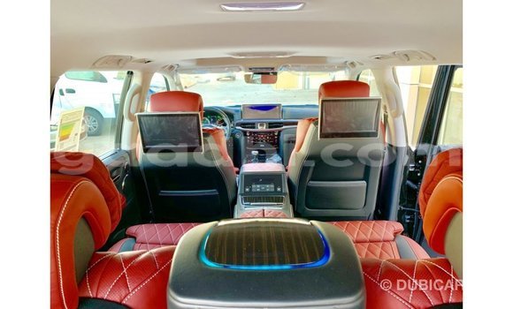 اشتري Imported Lexus LX أحمر سيارة في Import - Dubai في الصومال اشتري Imported Lexus LX أحمر سيارة في Import - Dubai في الصومال