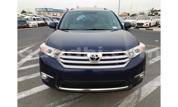 اشتري Imported Toyota Highlander أزرق سيارة في Import - Dubai في الصومال اشتري Imported Toyota Highlander أزرق سيارة في Import - Dubai في الصومال