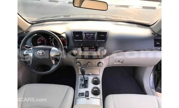 Buy Import Toyota Highlander Other Car in Import - Dubai in Somalia Buy Import Toyota Highlander Other Car in Import - Dubai in Somalia