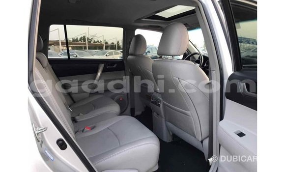 Buy Import Toyota Highlander Other Car in Import - Dubai in Somalia Buy Import Toyota Highlander Other Car in Import - Dubai in Somalia