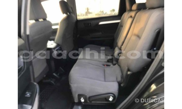 اشتري Imported Toyota Highlander أسود سيارة في Import - Dubai في الصومال اشتري Imported Toyota Highlander أسود سيارة في Import - Dubai في الصومال