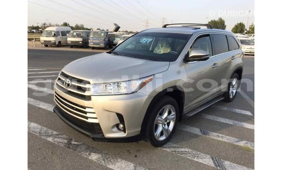 Buy Import Toyota Highlander Beige Car in Import - Dubai in Somalia Buy Import Toyota Highlander Beige Car in Import - Dubai in Somalia
