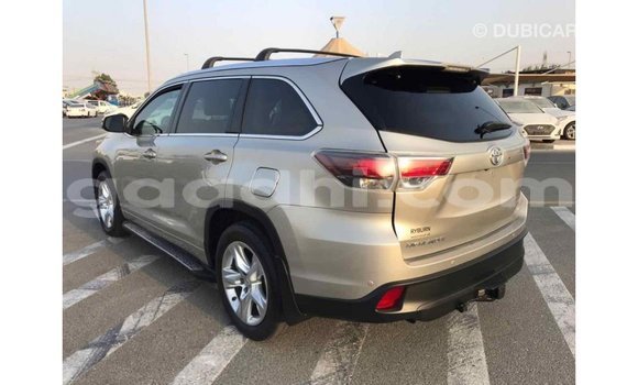 Buy Import Toyota Highlander Beige Car in Import - Dubai in Somalia Buy Import Toyota Highlander Beige Car in Import - Dubai in Somalia