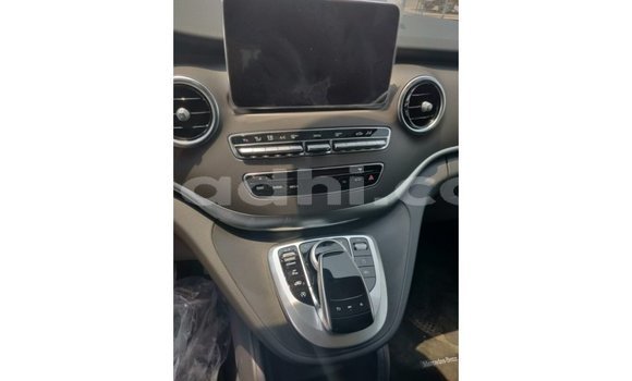 Buy Import Mercedes-Benz 250 Black Car in Import - Dubai in Somalia Buy Import Mercedes-Benz 250 Black Car in Import - Dubai in Somalia