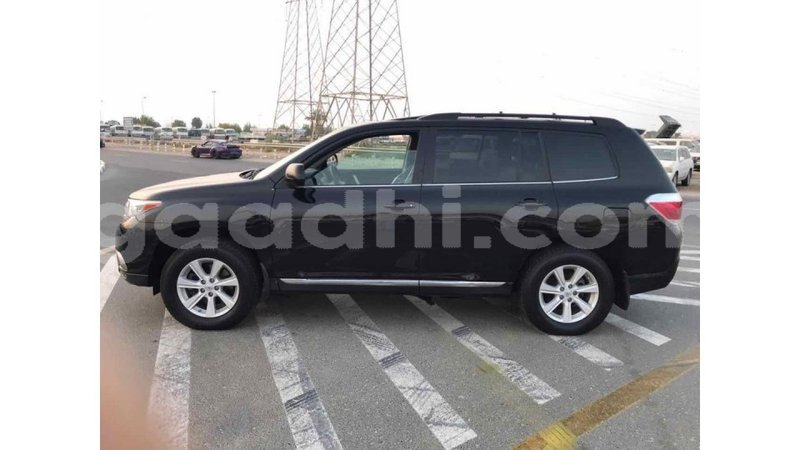 Big with watermark toyota highlander somalia import dubai 2768