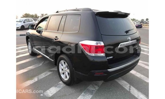 ይግዙ Imported Toyota Highlander ጥቁር መኪና በ Import - Dubai በ ሶማሊያ ይግዙ Imported Toyota Highlander ጥቁር መኪና በ Import - Dubai በ ሶማሊያ