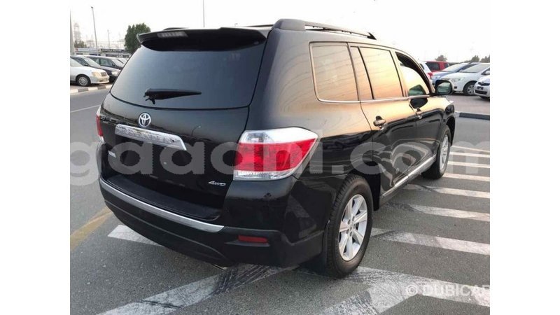 Big with watermark toyota highlander somalia import dubai 2768