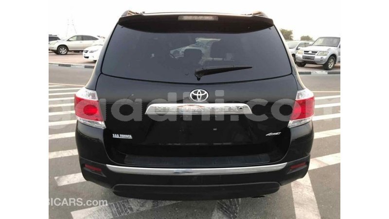 Big with watermark toyota highlander somalia import dubai 2768