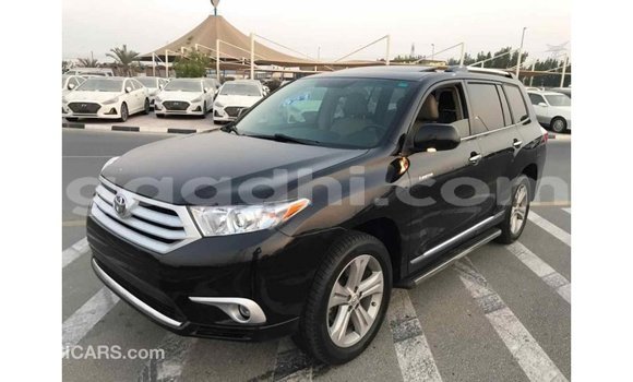 اشتري Imported Toyota Highlander أسود سيارة في Import - Dubai في الصومال اشتري Imported Toyota Highlander أسود سيارة في Import - Dubai في الصومال