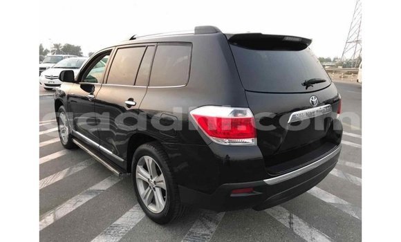 اشتري Imported Toyota Highlander أسود سيارة في Import - Dubai في الصومال اشتري Imported Toyota Highlander أسود سيارة في Import - Dubai في الصومال