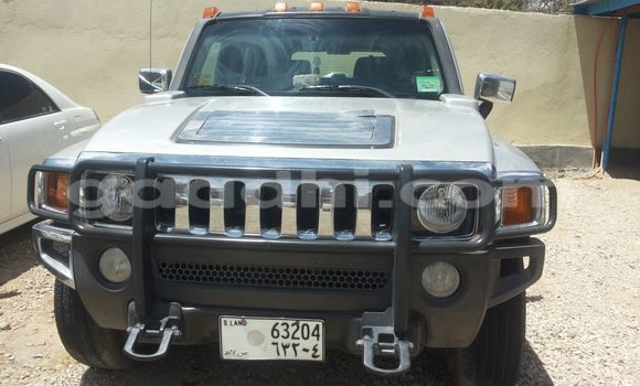 ይግዙ ያገለገለ Hummer H3 ብር መኪና በ ሞቃዲሾ በ ሶማሊያ ይግዙ ያገለገለ Hummer H3 ብር መኪና በ ሞቃዲሾ በ ሶማሊያ