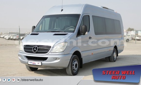 اشتري Imported Mercedes-Benz 190 آخر سيارة في Import - Dubai في الصومال اشتري Imported Mercedes-Benz 190 آخر سيارة في Import - Dubai في الصومال
