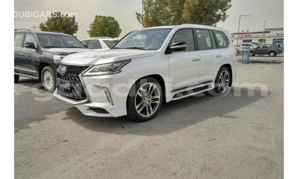اشتري Imported Lexus LX أبيض سيارة في Import - Dubai في الصومال اشتري Imported Lexus LX أبيض سيارة في Import - Dubai في الصومال