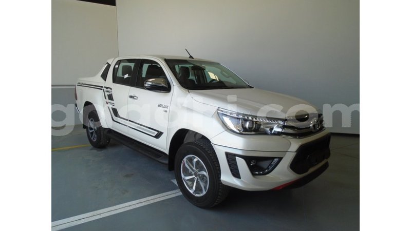 Big with watermark toyota hilux somalia import dubai 2777