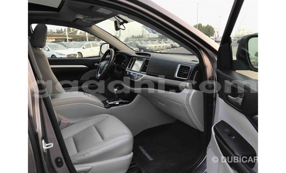 Buy Import Toyota Highlander Other Car in Import - Dubai in Somalia Buy Import Toyota Highlander Other Car in Import - Dubai in Somalia