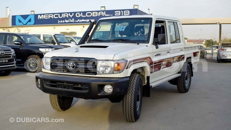 Big with watermark toyota land cruiser somalia import dubai 2782