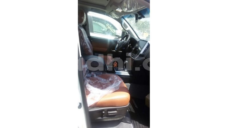 Big with watermark toyota land cruiser somalia import dubai 2783