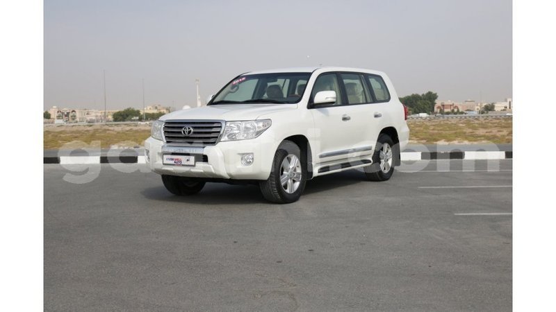 Big with watermark toyota land cruiser somalia import dubai 2786