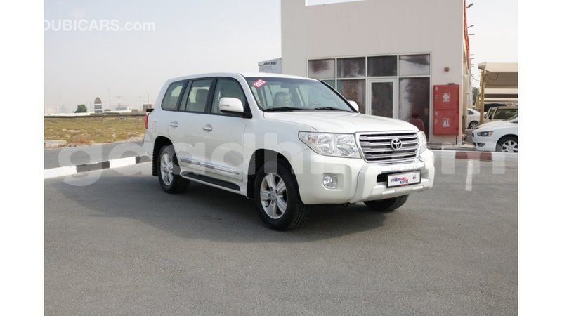 Big with watermark toyota land cruiser somalia import dubai 2786