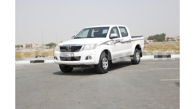 Big with watermark toyota hilux somalia import dubai 2788