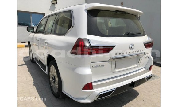اشتري Imported Lexus LX أبيض سيارة في Import - Dubai في الصومال اشتري Imported Lexus LX أبيض سيارة في Import - Dubai في الصومال