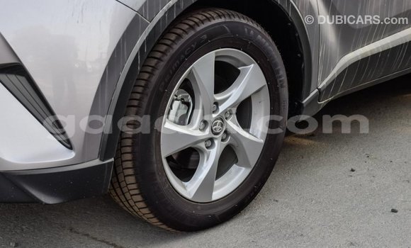 اشتري Imported Toyota C-HR آخر سيارة في Import - Dubai في الصومال اشتري Imported Toyota C-HR آخر سيارة في Import - Dubai في الصومال