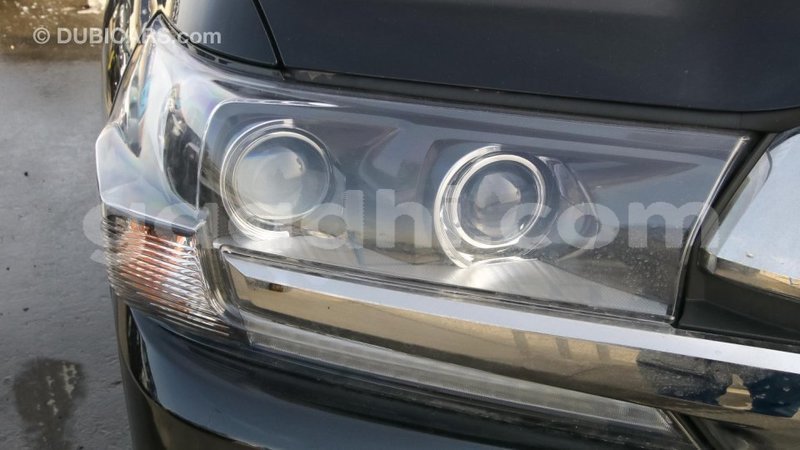 Big with watermark toyota land cruiser somalia import dubai 2794