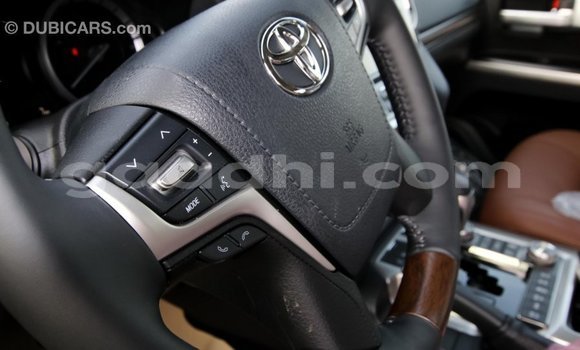اشتري Imported Toyota Land Cruiser أسود سيارة في Import - Dubai في الصومال اشتري Imported Toyota Land Cruiser أسود سيارة في Import - Dubai في الصومال