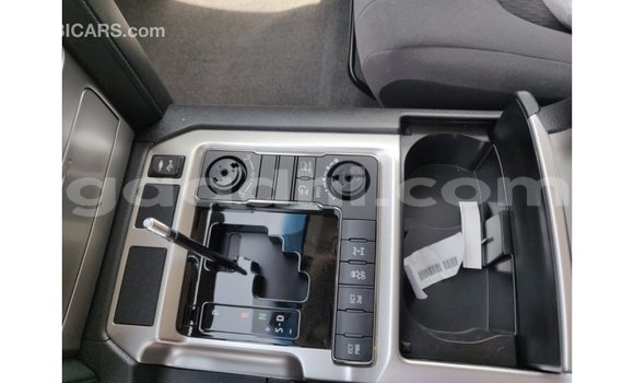 اشتري Imported Toyota Land Cruiser أسود سيارة في Import - Dubai في الصومال اشتري Imported Toyota Land Cruiser أسود سيارة في Import - Dubai في الصومال