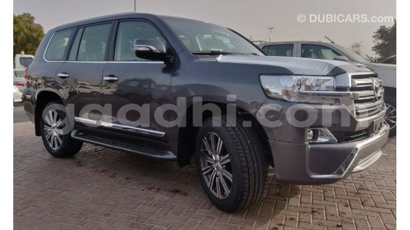 Big with watermark toyota land cruiser somalia import dubai 2796