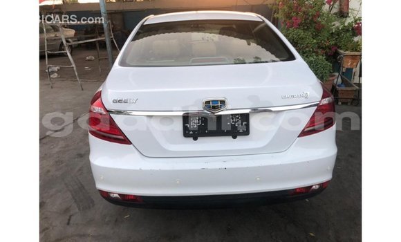 Imported Geely Emgrand 7 White Makiinaa iti Import - Dubai keessatti Somalia keessatti Imported Geely Emgrand 7 White Makiinaa iti Import - Dubai keessatti Somalia keessatti