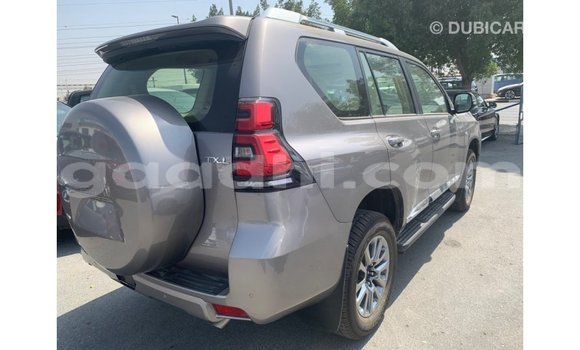 Imported Toyota Prado Brown Makiinaa iti Import - Dubai keessatti Somalia keessatti Imported Toyota Prado Brown Makiinaa iti Import - Dubai keessatti Somalia keessatti