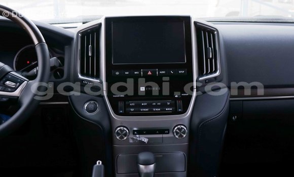اشتري Imported Toyota Land Cruiser أسود سيارة في Import - Dubai في الصومال اشتري Imported Toyota Land Cruiser أسود سيارة في Import - Dubai في الصومال