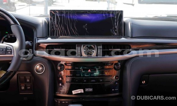 Imported Lexus LX White Makiinaa iti Import - Dubai keessatti Somalia keessatti Imported Lexus LX White Makiinaa iti Import - Dubai keessatti Somalia keessatti