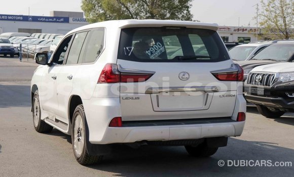 Imported Lexus LX White Makiinaa iti Import - Dubai keessatti Somalia keessatti Imported Lexus LX White Makiinaa iti Import - Dubai keessatti Somalia keessatti