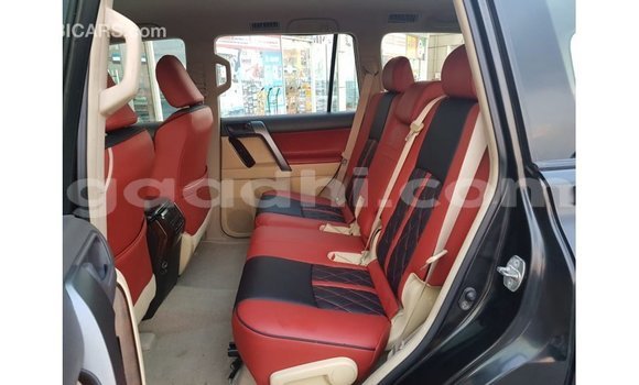 Imported Toyota Prado Black Makiinaa iti Import - Dubai keessatti Somalia keessatti Imported Toyota Prado Black Makiinaa iti Import - Dubai keessatti Somalia keessatti