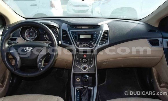Imported Hyundai Elantra Red Makiinaa iti Import - Dubai keessatti Somalia keessatti Imported Hyundai Elantra Red Makiinaa iti Import - Dubai keessatti Somalia keessatti