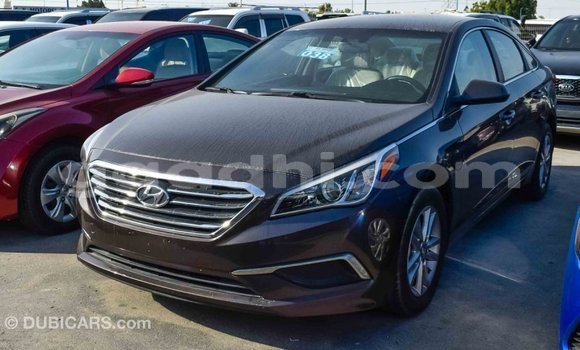 Imported Hyundai Sonata Brown Makiinaa iti Import - Dubai keessatti Somalia keessatti Imported Hyundai Sonata Brown Makiinaa iti Import - Dubai keessatti Somalia keessatti