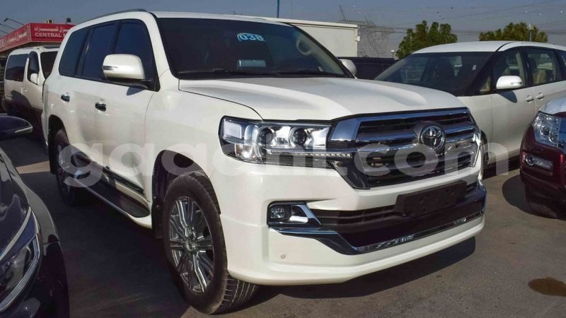 Big with watermark toyota land cruiser somalia import dubai 2815