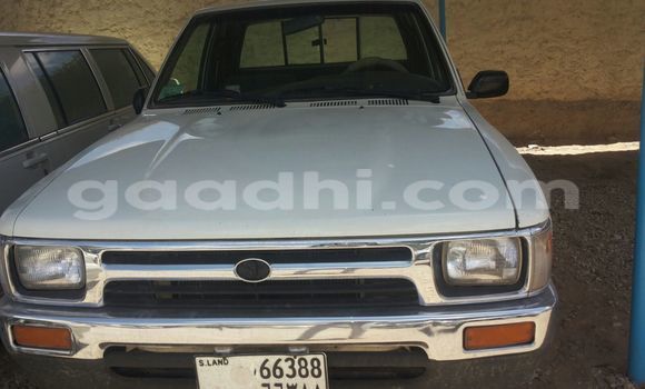 ይግዙ ያገለገለ Toyota Pickup ነጭ መኪና በ ሞቃዲሾ በ ሶማሊያ ይግዙ ያገለገለ Toyota Pickup ነጭ መኪና በ ሞቃዲሾ በ ሶማሊያ