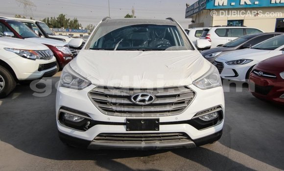 Imported Hyundai Santa Fe White Makiinaa iti Import - Dubai keessatti Somalia keessatti Imported Hyundai Santa Fe White Makiinaa iti Import - Dubai keessatti Somalia keessatti