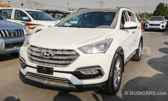 Imported Hyundai Santa Fe White Makiinaa iti Import - Dubai keessatti Somalia keessatti Imported Hyundai Santa Fe White Makiinaa iti Import - Dubai keessatti Somalia keessatti