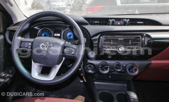 اشتري Imported Toyota Hilux آخر سيارة في Import - Dubai في الصومال اشتري Imported Toyota Hilux آخر سيارة في Import - Dubai في الصومال