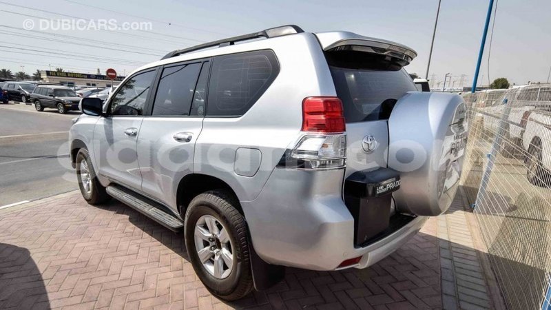 Big with watermark toyota prado somalia import dubai 2823