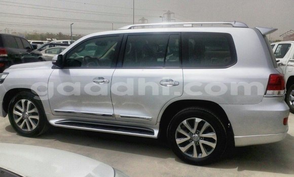 Acheter Import Voiture Toyota Land Cruiser Autre à Import - Dubai, Somalie Acheter Import Voiture Toyota Land Cruiser Autre à Import - Dubai, Somalie