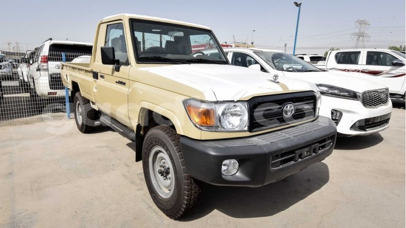 Big with watermark toyota land cruiser somalia import dubai 2826