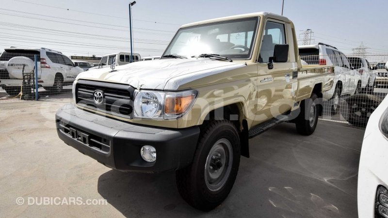 Big with watermark toyota land cruiser somalia import dubai 2826