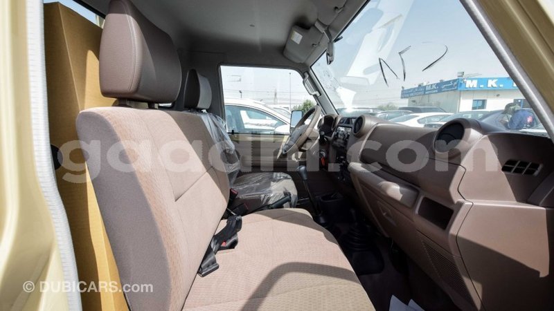 Big with watermark toyota land cruiser somalia import dubai 2826