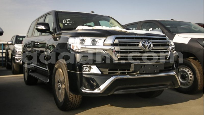 Big with watermark toyota land cruiser somalia import dubai 2828